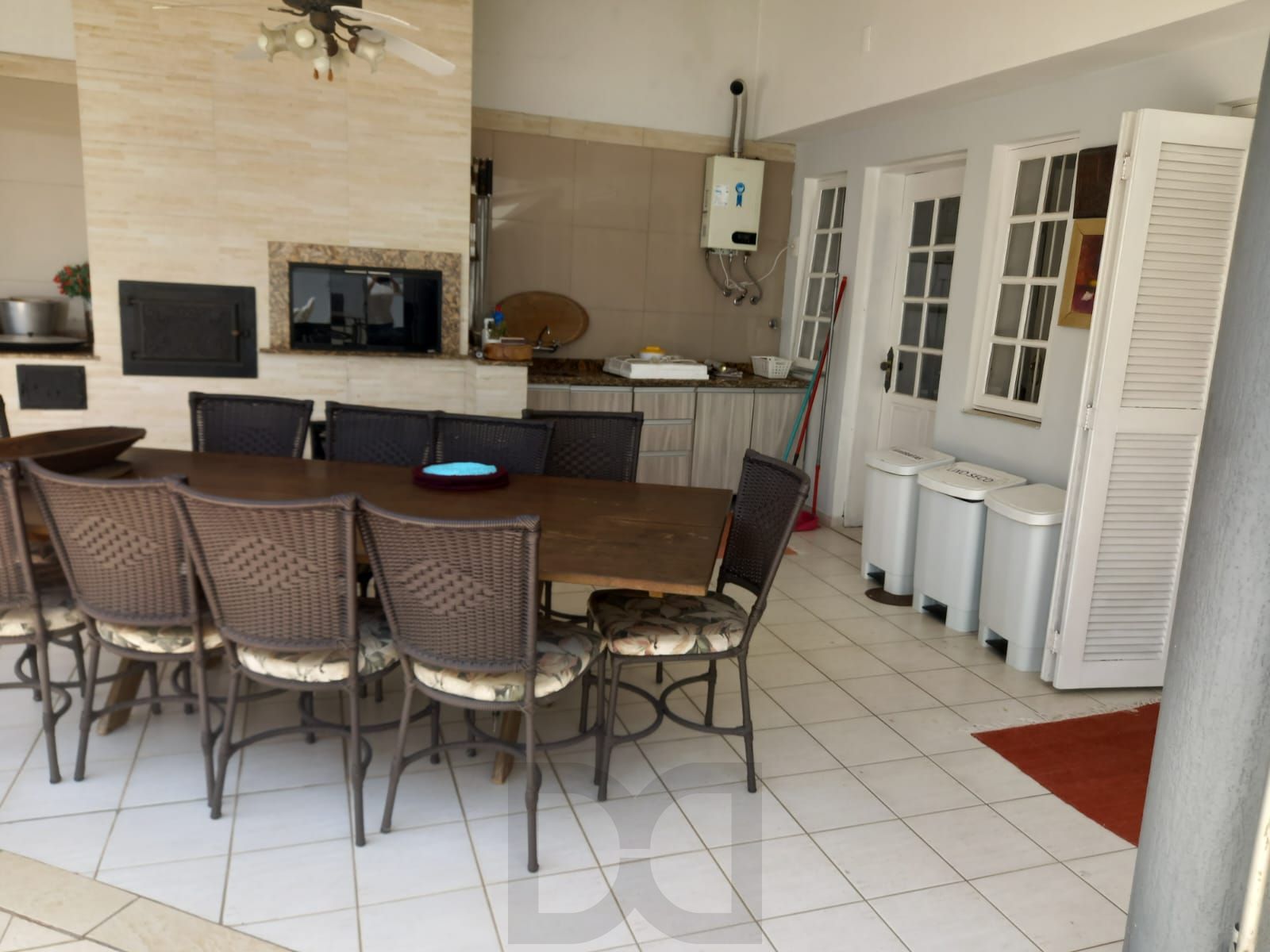 Vende-se sobrado com 5 quartos (3 suítes), 428m² e 3 vagas – Alto Petrópolis — foto 6