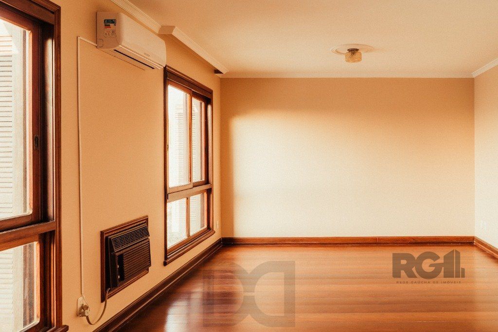 Vende-se cobertura 3 quartos com suíte e 2 vagas - 333m² - Mont Serrat — foto 17