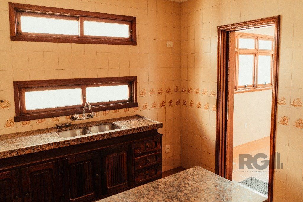 Vende-se cobertura 3 quartos com suíte e 2 vagas - 333m² - Mont Serrat — foto 21