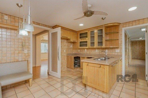 Vende-se luxuoso apartamento 3 quartos c/ suíte, dependência de empregada, gabinete, 2 vagas cobertas - 283m² - Moinhos de Vento — foto 11