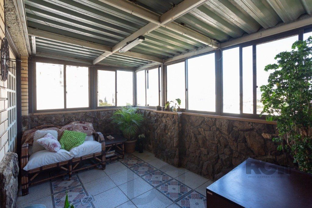 Cobertura 2 Quartos com Terraço, Lareira e Vaga no Centro Histórico - 93m² - Centro Histórico — foto 4