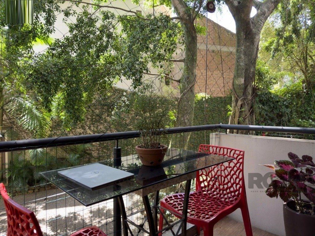 Vende-se ampla casa em condomínio com 3 dorm sendo 2 suítes, com 2 vagas e terraço - 200m² - Vila Assunção — foto 20