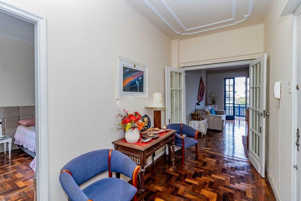 Vende-se apartamento com 2 quartos, sacada e 1 vaga – 113 m² – Moinhos de Vento — foto 8