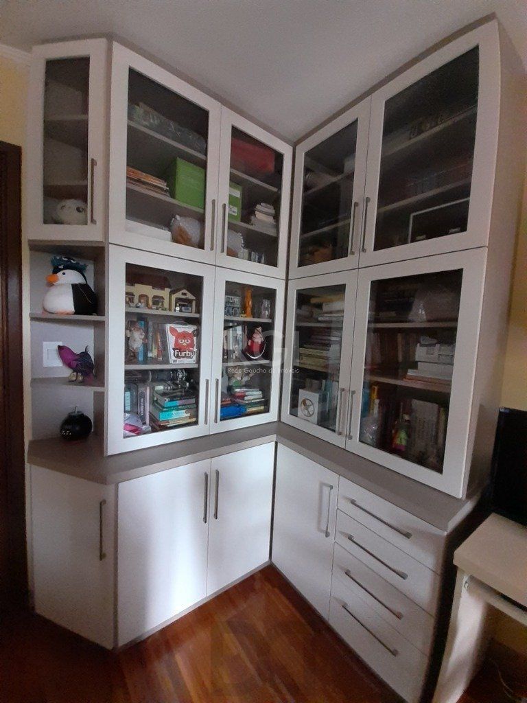 Casa 3 dormitórios, 2 suítes, 4 vagas, 257,52 m² de área privativa, no Bairro Ipanema — foto 21