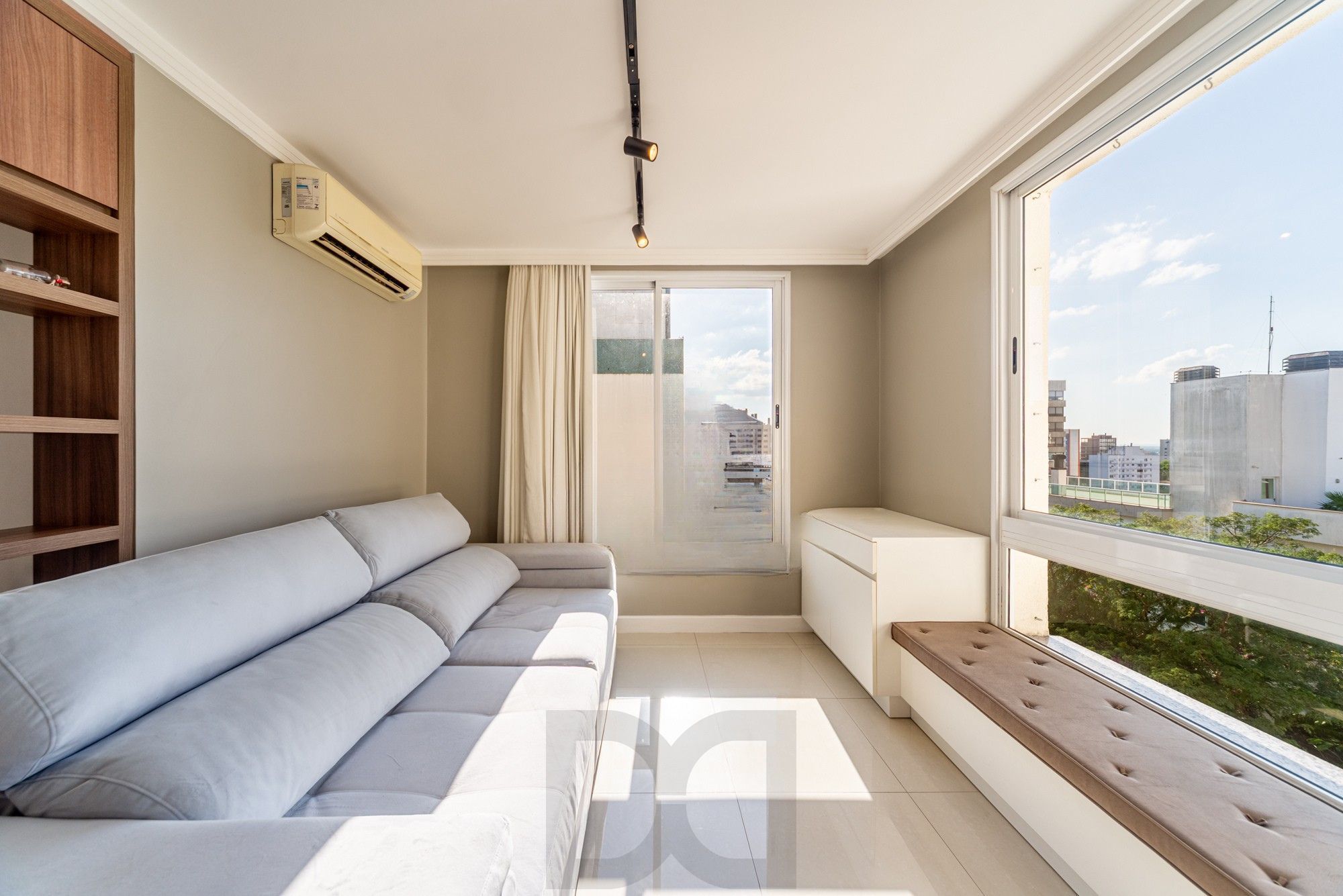 Vende-se apartamento com 1 quarto e 1 vaga – Mont'Serrat — foto 2