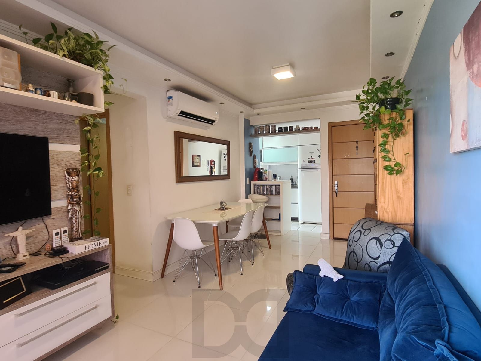 Vende-se apartamento com 3 quartos (1 suíte), 71 m² privativos e 2 vagas – Partenon — foto 2