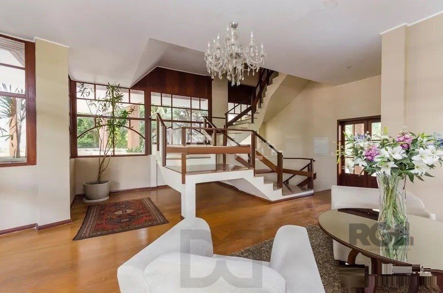 Vende-se luxuoso apartamento 4 quartos com 4 suítes, 2 vagas coberta, dependência completa, próximo da Encol - 306m² - Auxiliadora — foto 3