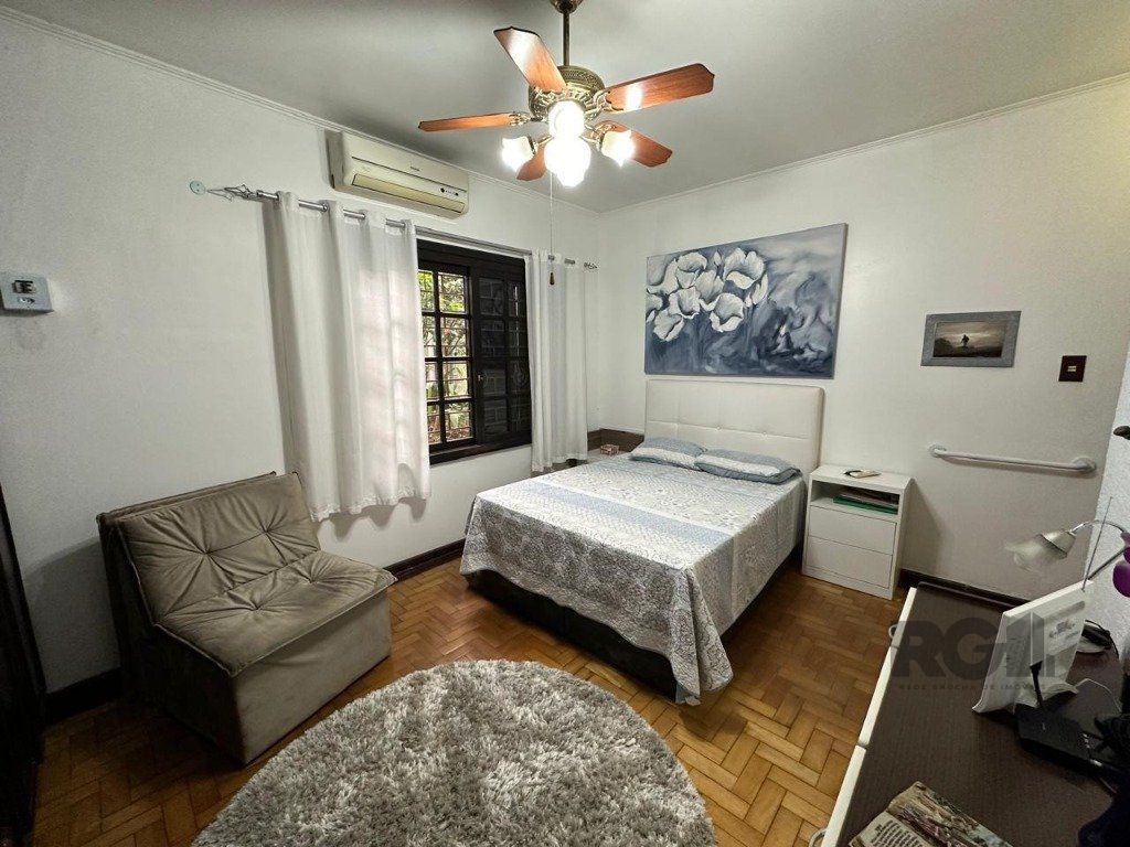 Vende-se ampla casa 3 quartos com hidro, 2 vagas, living com ladeira e salão de festas com churrasqueira - 260m² - Medianeira — foto 35