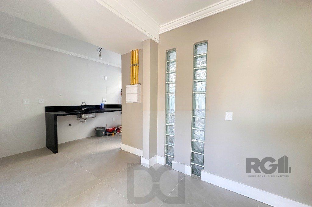 Vende-se apartaento 2 quartos com suíte e vaga coberta em região privilegiada - 72m² - Mont'Serrat — foto 6