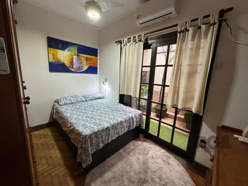 Vende-se ampla casa 3 quartos com hidro, 2 vagas, living com ladeira e salão de festas com churrasqueira - 260m² - Medianeira — foto 30