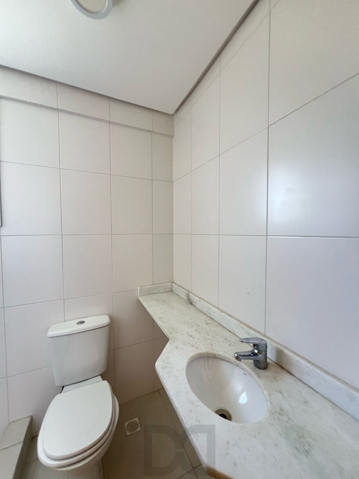Apartamento 2 dormitórios a venda em localização privilegiada em Porto Alegre — foto 7