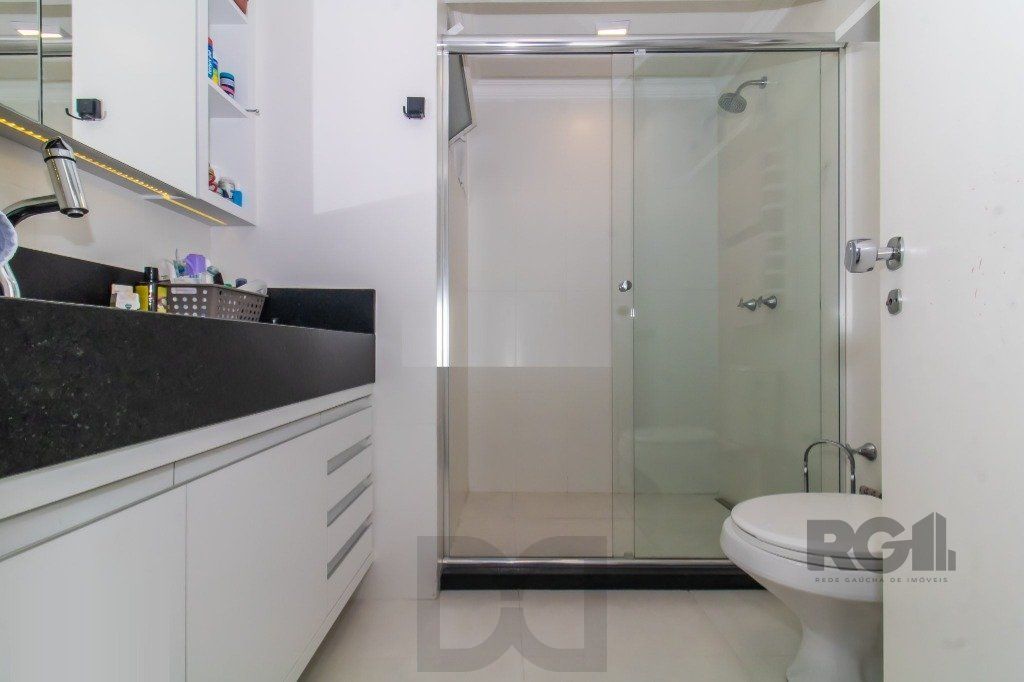 Vende-se belo apartamento a 2 quadras do Parcão, 3 quartos com suíte e vaga coberta - 110m² - Auxiliadora — foto 18