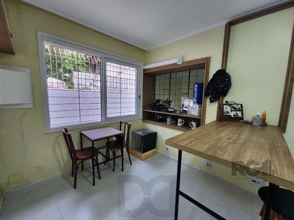 Vende-se excelente cada 3 quartos com suíte, 4 vagas, anexo comn salão de festas, podendo ser usada para fins comerciais - 255m² - Chácara das Pedras — foto 22