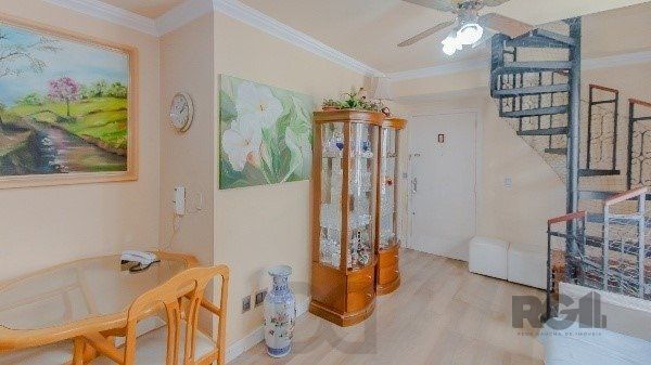 Vende-se excelente cobertura 2 quartos com suíte, 3 vagas de garagem com 156m² no Petrópolis — foto 8