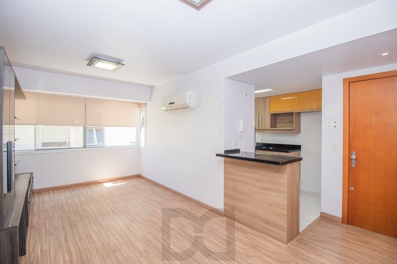 Apartamento com 70m², 2 dormitórios, 1 suíte, 1 vaga no bairro Higienópolis em Porto Alegre — foto 11