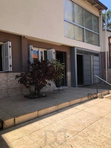 Vende-se casa estilo sobrad, no formado de 2 residencias independentes, 4 quartos com 1 suíte e 2 vagas - 208m² - Vila Ipiranga — foto 21