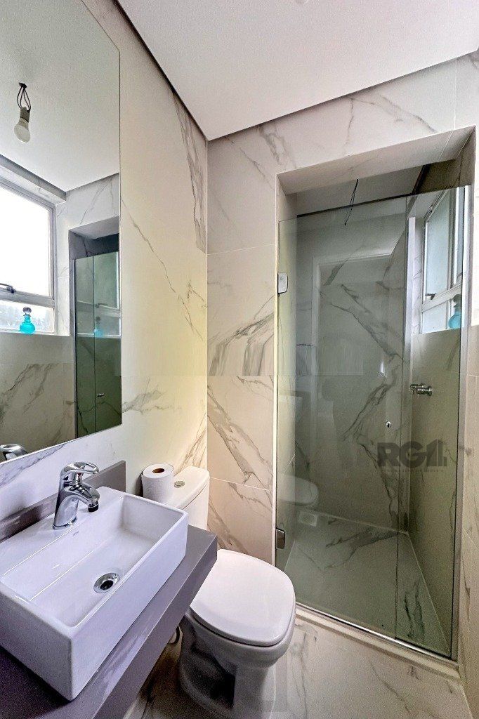 Vende-se apartaento 2 quartos com suíte e vaga coberta em região privilegiada - 72m² - Mont'Serrat — foto 7