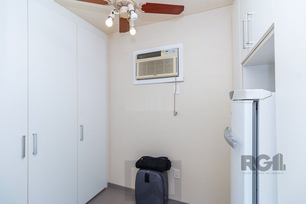 Vende-se amplo apartamento 3 quartos c/ suíte, 2 vagas, living com sacada e vista - 139m² - Auxiliadora — foto 28