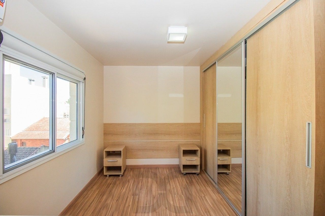 Apartamento com 70m², 2 dormitórios, 1 suíte, 1 vaga no bairro Higienópolis em Porto Alegre — foto 6