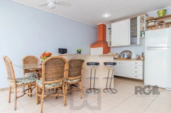 Casa impecável com 3 quartos (1 suíte) e 2 vagas cobertas, — foto 8