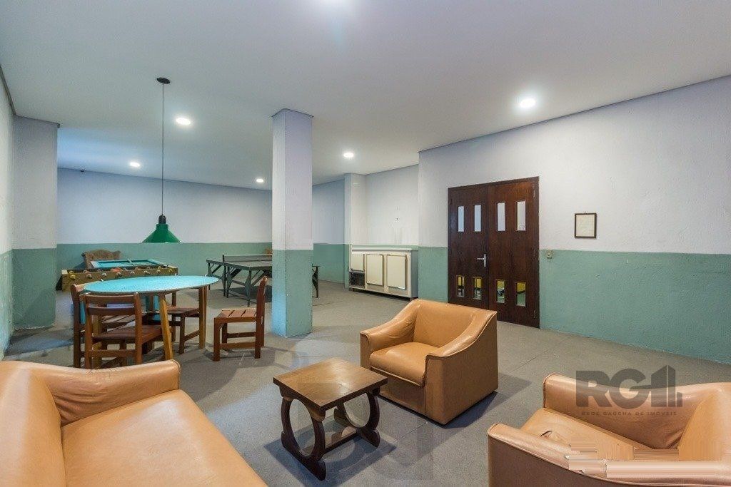 Vende-se amplo apartamento 3 quartos c/ suíte, 2 vagas, living com sacada e vista - 139m² - Auxiliadora — foto 38