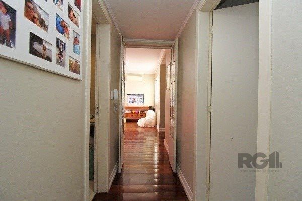 Bela cobertura 2 quartos com suíte e vaga coberta, sacada e piscina - 123m² - Bairro Petrópolis — foto 7