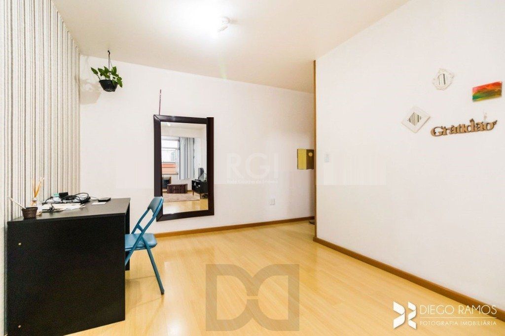 Apartamento para Venda - 79m², 2 dormitórios, 1 vaga - Partenon — foto 7