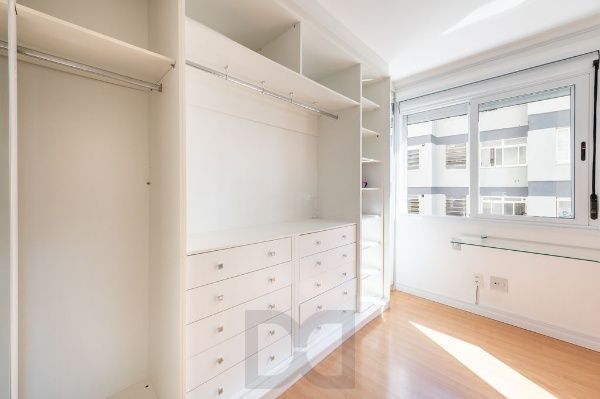 Vende-se apartamento com 2 quartos (1 suíte), 74m² e 2 vagas – Petrópolis — foto 13