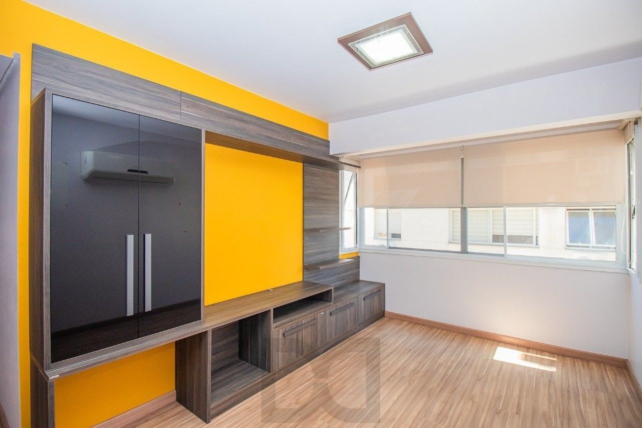 Apartamento com 70m², 2 dormitórios, 1 suíte, 1 vaga no bairro Higienópolis em Porto Alegre — foto 1