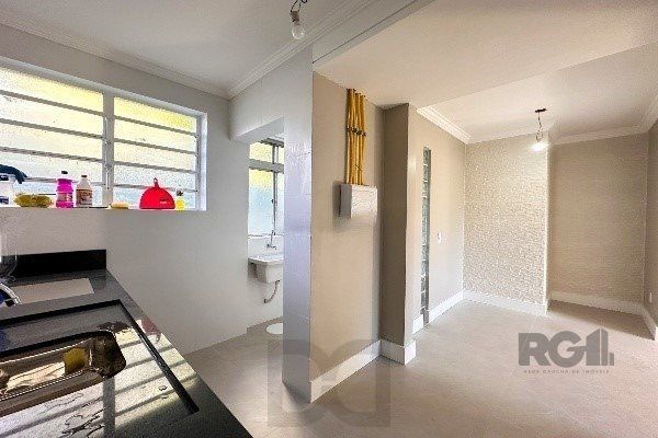Vende-se apartaento 2 quartos com suíte e vaga coberta em região privilegiada - 72m² - Mont'Serrat — foto 5