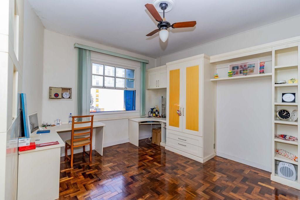 Vende-se apartamento com 2 quartos, sacada e 1 vaga – 113 m² – Moinhos de Vento — foto 16