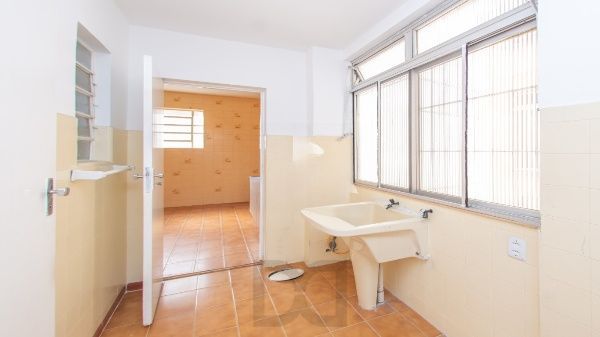 Vende-se apartamento com 3 quartos (1 suíte), 97 m² e 1 vaga – Bom Fim — foto 5