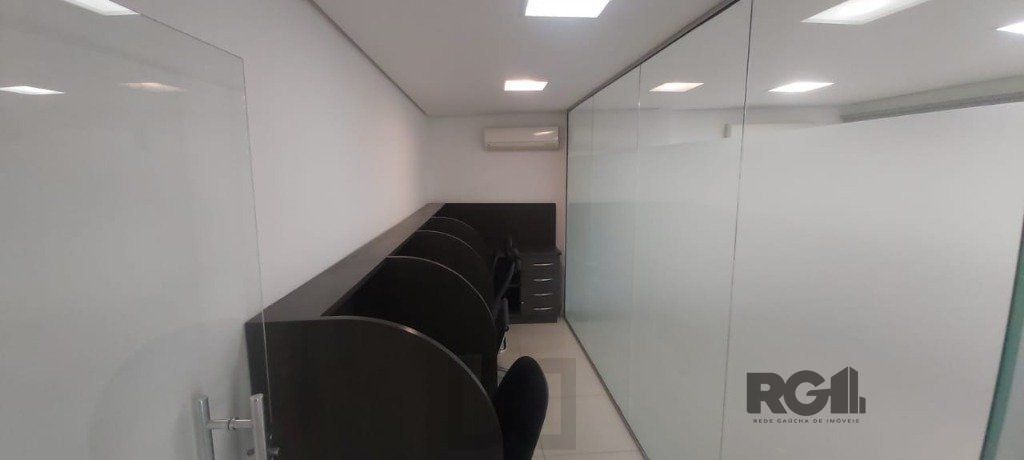 Loja com 113m² de área privativa no Bairro Três Figueiras — foto 7