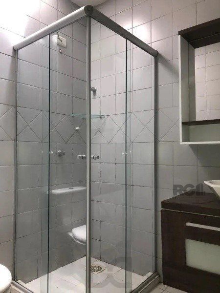 Vende-se casa estilo sobrad, no formado de 2 residencias independentes, 4 quartos com 1 suíte e 2 vagas - 208m² - Vila Ipiranga — foto 13