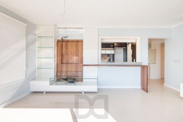 Vende-se apartamento com 2 quartos (1 suíte), 74m² e 2 vagas – Petrópolis — foto 6