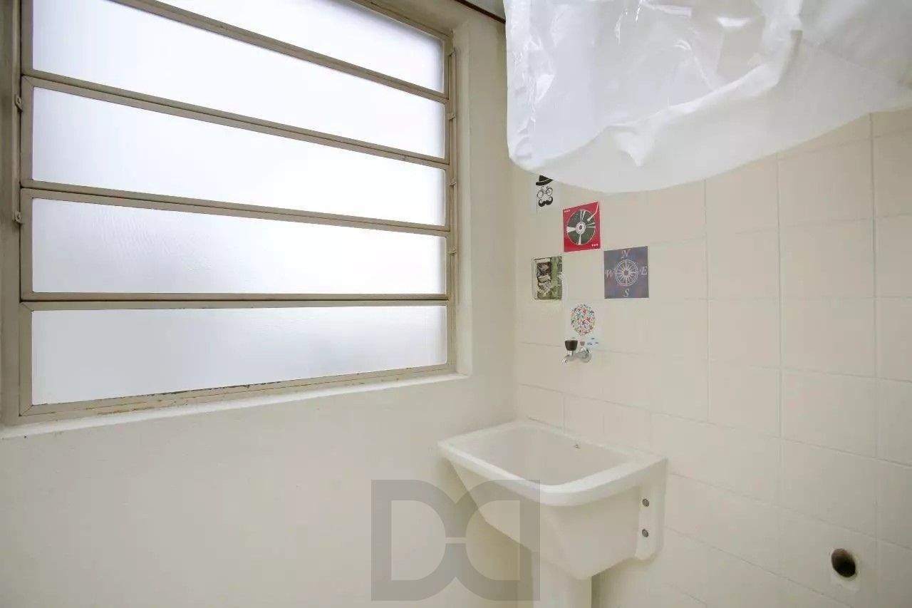 Vende-se apartamento com 2 quartos no Bairro Sarandi — foto 6