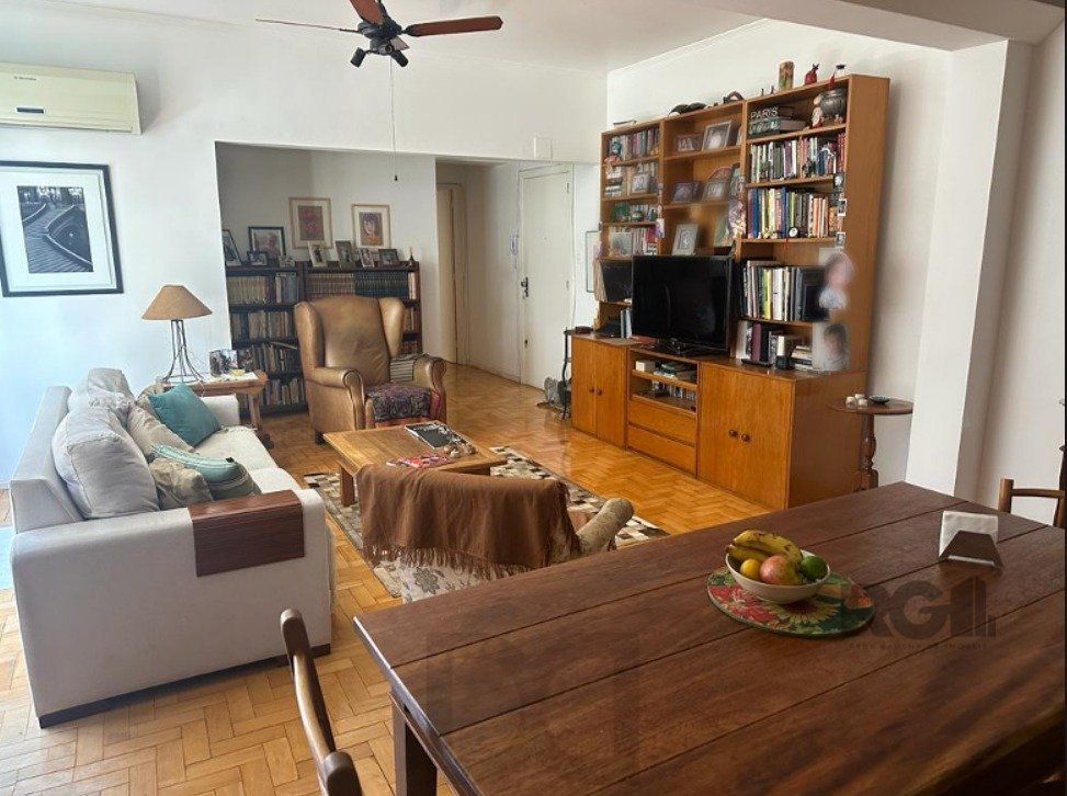 Apartamento 3 dormitórios, 1 suíte, 1 vaga - 110,58m² no Bairro Floresta — foto 1