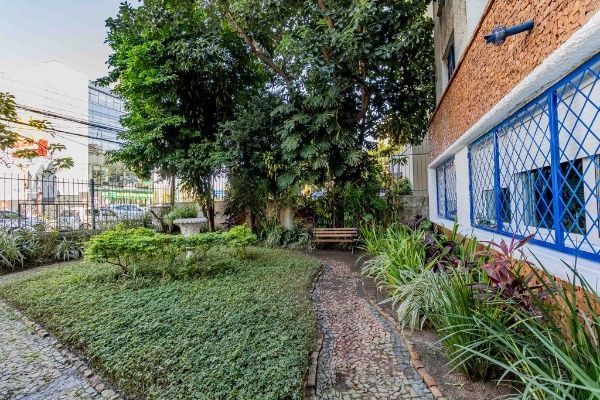 Vende-se apartamento com 2 quartos, sacada e 1 vaga – 113 m² – Moinhos de Vento — foto 23