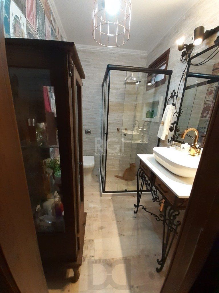 Casa 3 dormitórios, 2 suítes, 4 vagas, 257,52 m² de área privativa, no Bairro Ipanema — foto 26