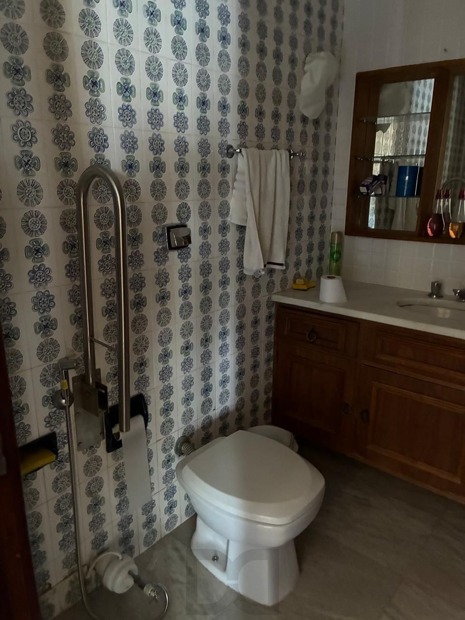 Apartamento de 3 Dormitórios localizado no bairro Petrópolis — foto 7