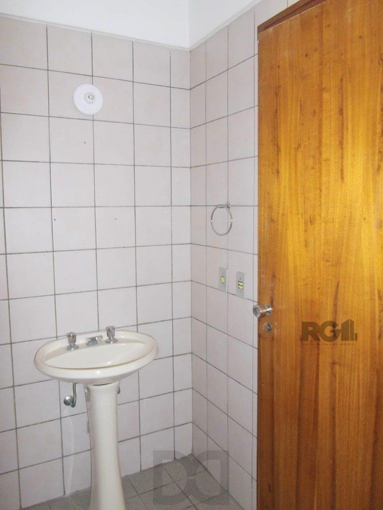 Apartamento 2 dormitórios, 1 suíte, 1 vaga - 90m² de área privativa no Bairro Mont Serrat — foto 11