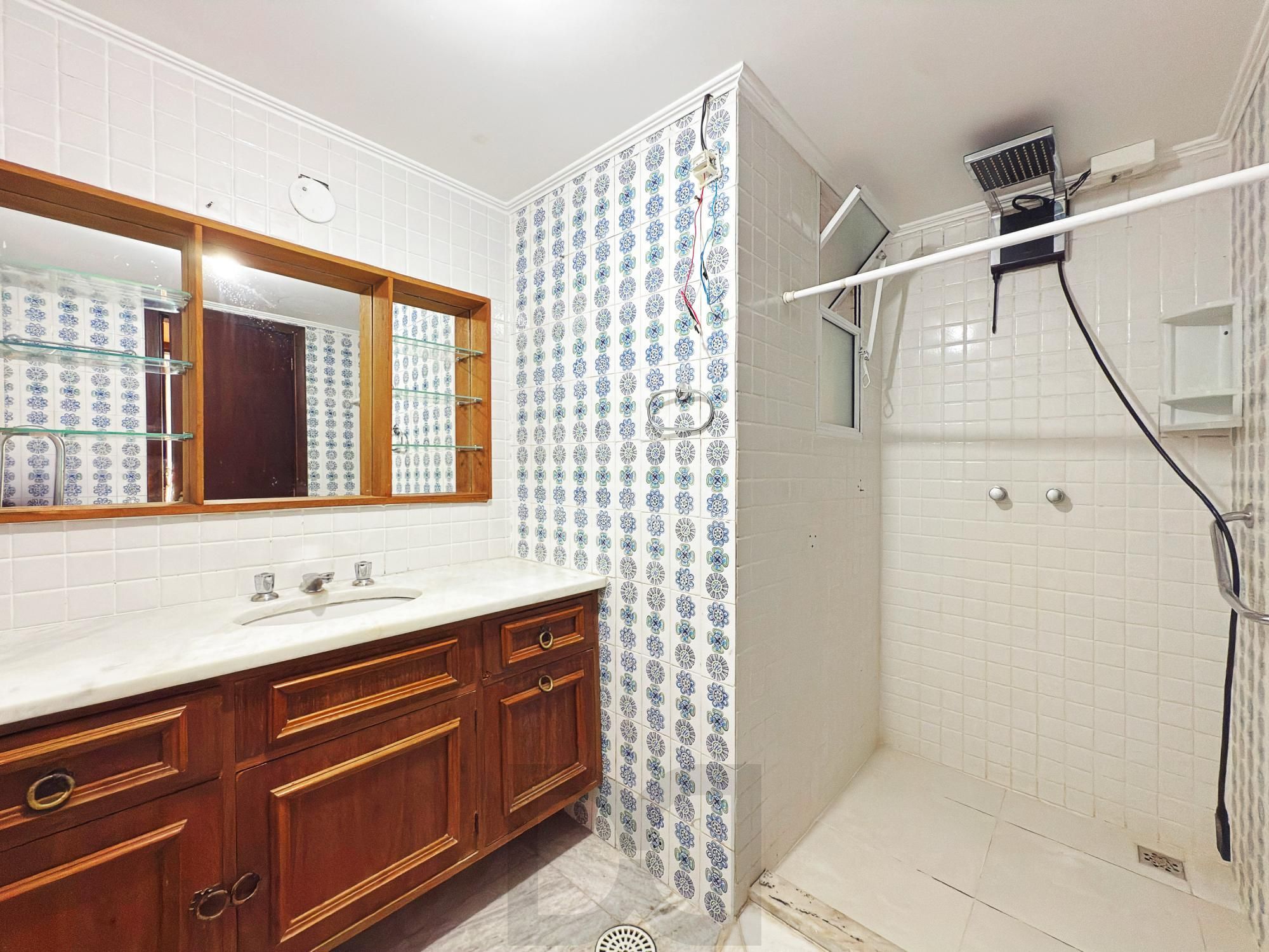 Apartamento de 3 Dormitórios localizado no bairro Petrópolis — foto 22