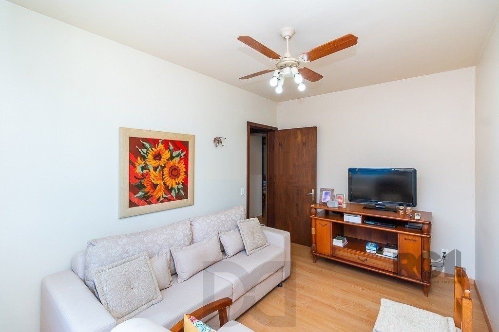 Vende-se amplo apartamento 3 quartos c/ suíte, 2 vagas, living com sacada e vista - 139m² - Auxiliadora — foto 21
