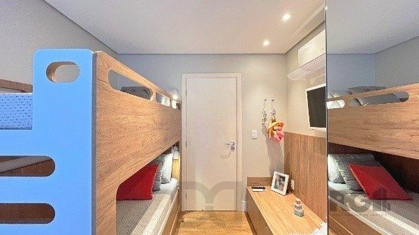 Apartamento de 200m², 4 quartos, 1 suíte e 4 vagas – Moinhos de Vento — foto 34