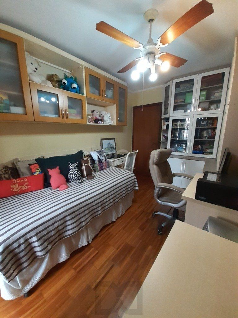 Casa 3 dormitórios, 2 suítes, 4 vagas, 257,52 m² de área privativa, no Bairro Ipanema — foto 20
