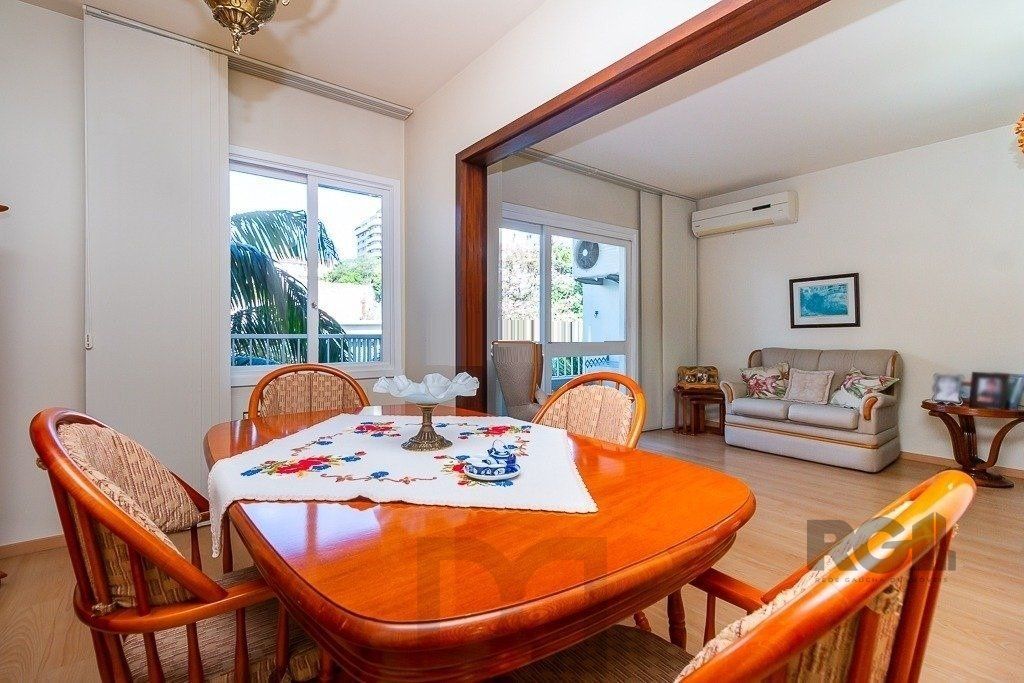 Vende-se amplo apartamento 3 quartos c/ suíte, 2 vagas, living com sacada e vista - 139m² - Auxiliadora — foto 7