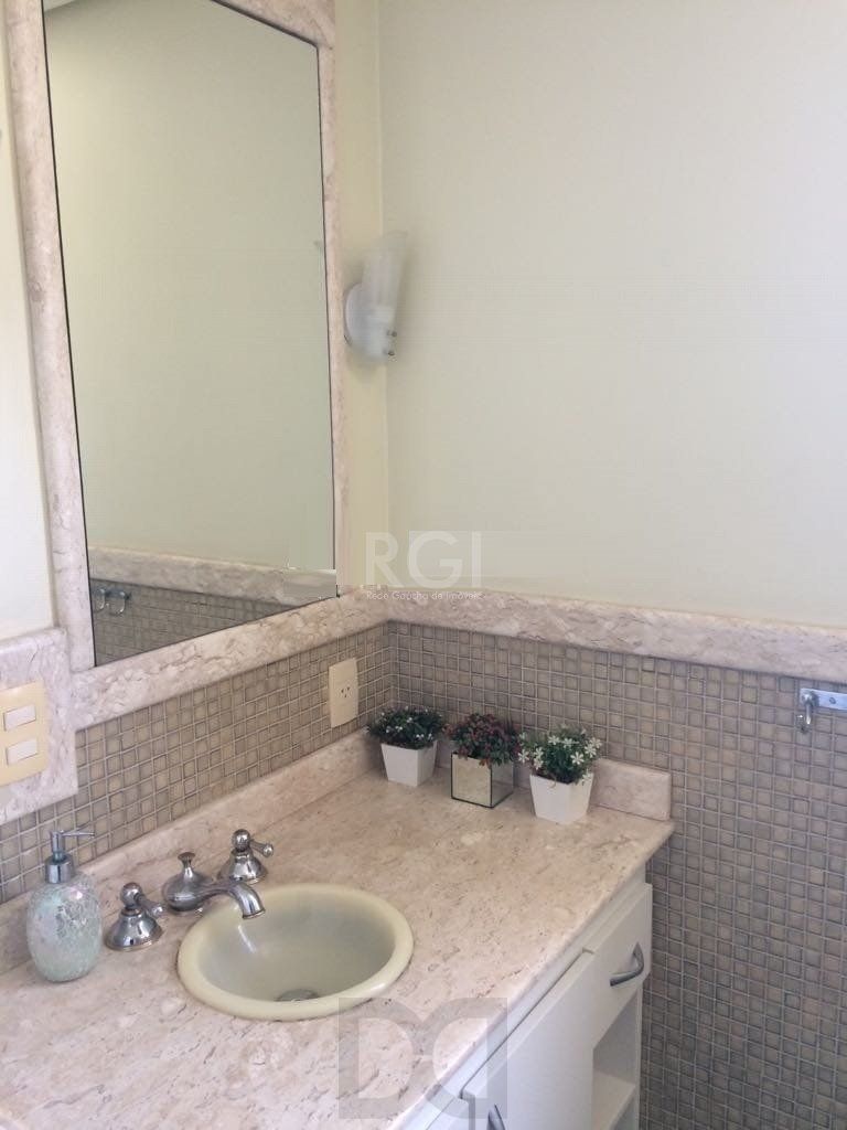 Cobertura para Venda - 248m², 3 dormitórios, sendo 1 suites, 2 vagas - Mont Serrat — foto 23