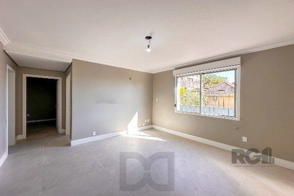 Vende-se apartaento 2 quartos com suíte e vaga coberta em região privilegiada - 72m² - Mont'Serrat — foto 1
