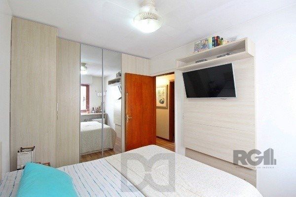 Apartamento com 3 Dormitórios, Suíte e Sacada e 1 vaga - 115m² - Petrópolis — foto 16