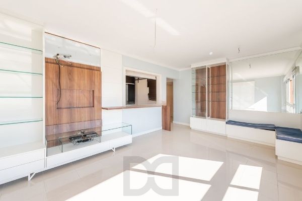Vende-se apartamento com 2 quartos (1 suíte), 74m² e 2 vagas – Petrópolis — foto 3